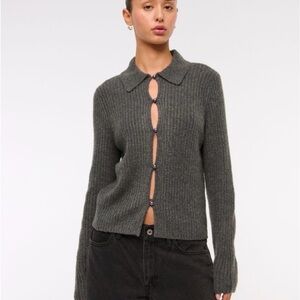 Abercrombie & Fitch Ribbed Button-Up Sweater - Gray